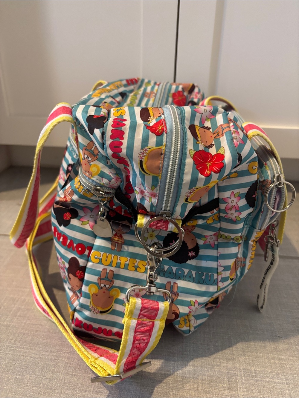 Harajuku Lovers Colourful Sunshine Cuties Hawaii Small Duffel with Crossbody Y2K - Picture 5 of 11